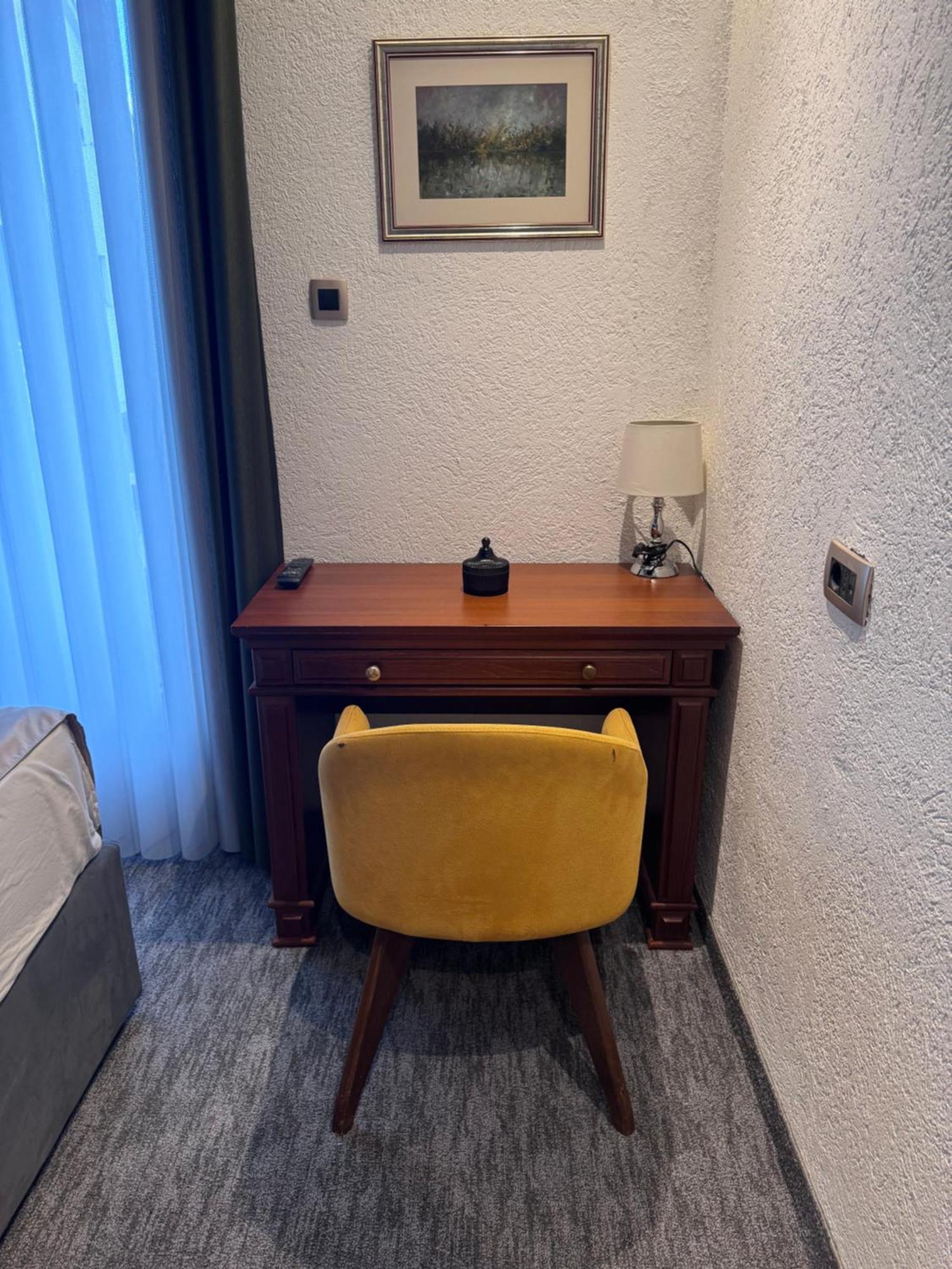 Hotel Ideall Podgorica Eksteriør billede