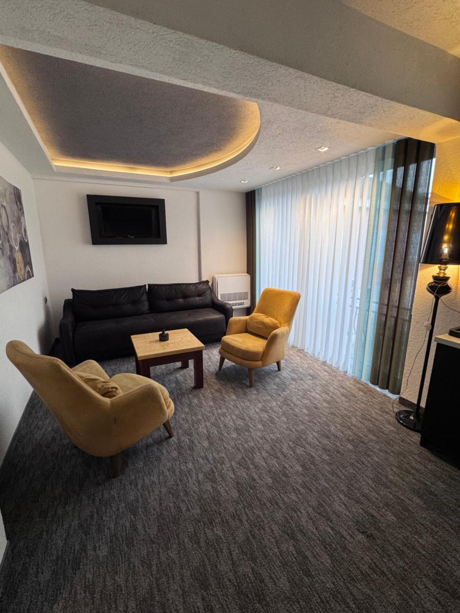 Hotel Ideall Podgorica Eksteriør billede